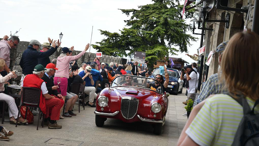 In Cervia, the first stage of the 1000 Miglia starts off Motor Week.
