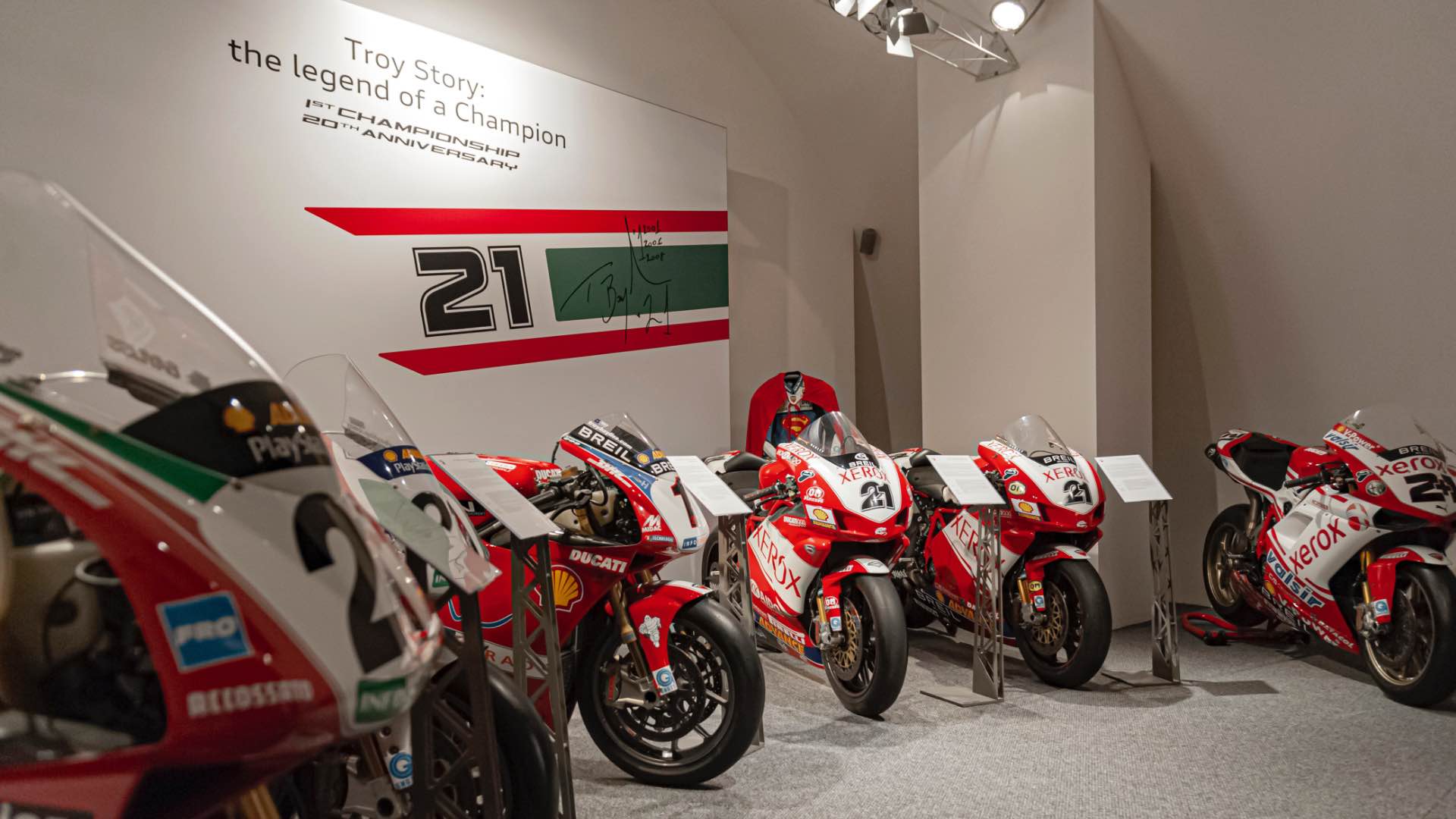 A temporary exhibition at the Ducati Museum for 20 years since Troy Bayliss’s first world title.