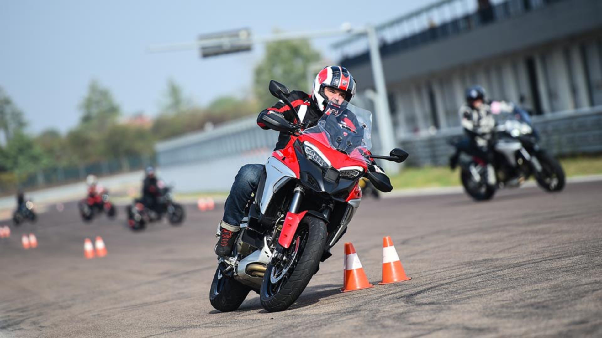 Ducati Riding Experience – Road Academy 2022