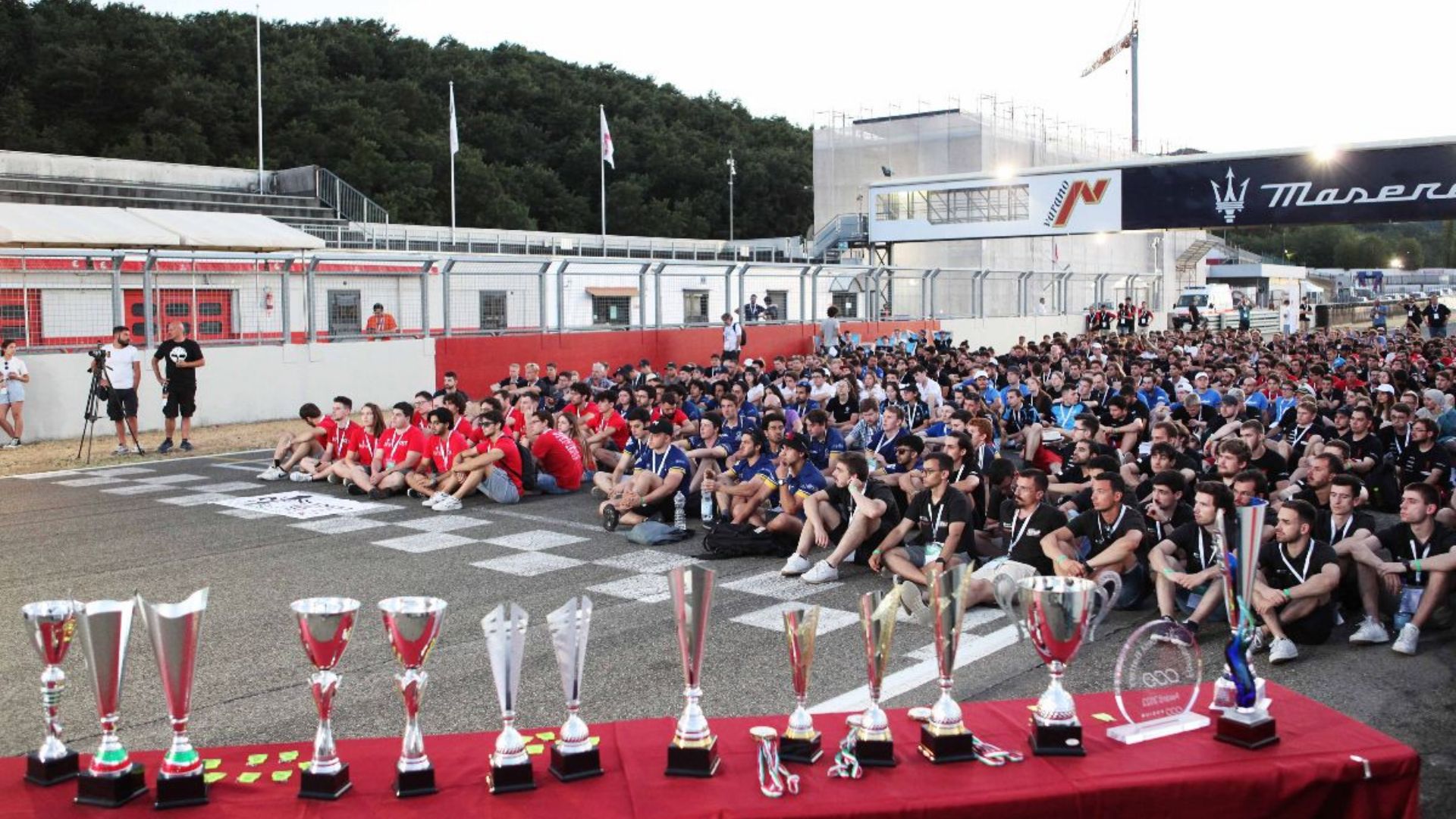 Formula SAE Italy, gli ingegneri del futuro si sfidano all'Autodromo di Varano.