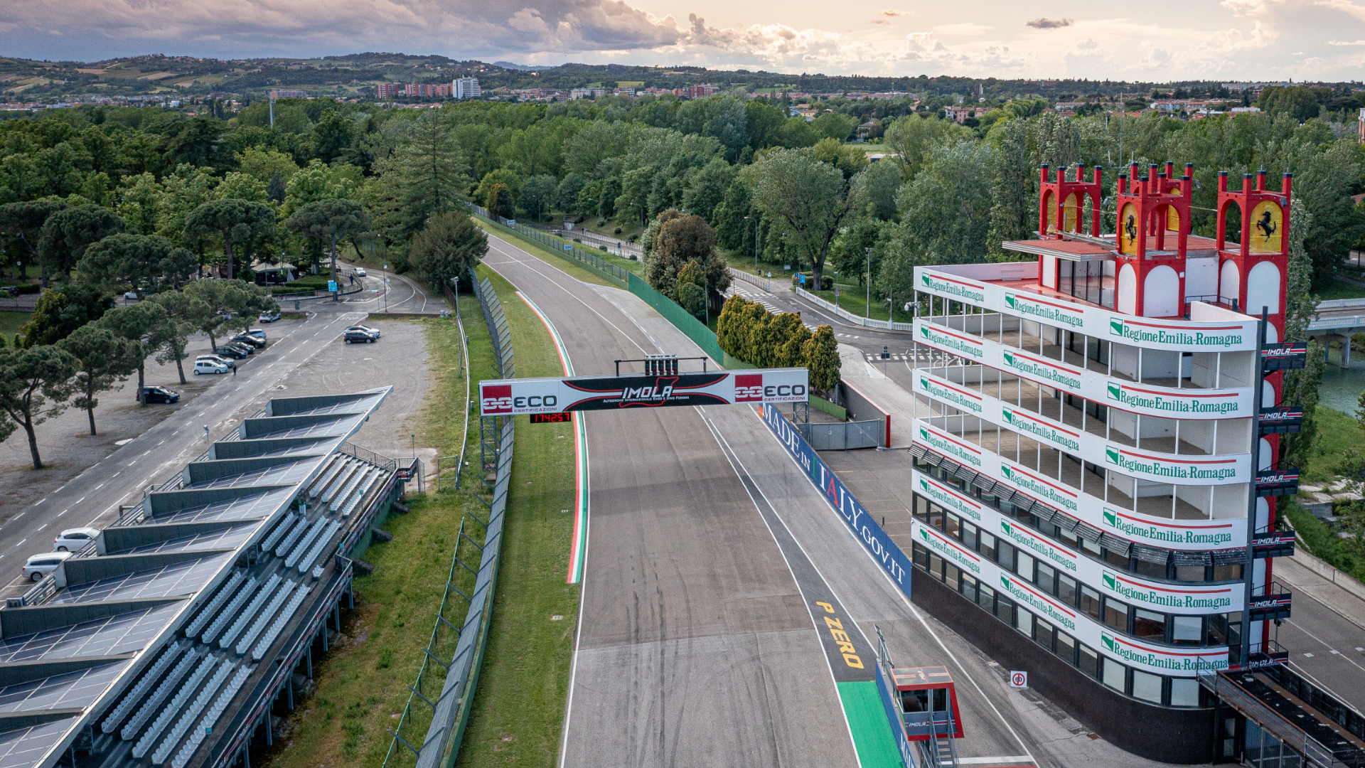 WOW WOMENMOTOR: l’Autodromo Internazionale Enzo e Dino Ferrari di Imola ospita il progetto rosa dell’Automotive