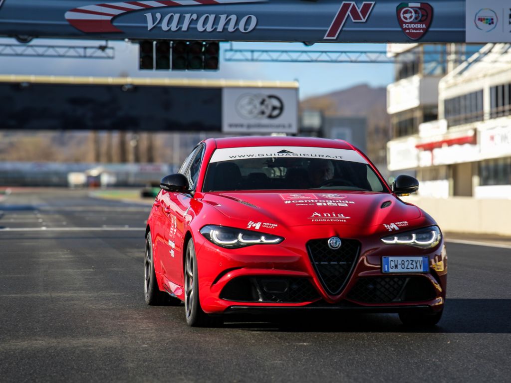Alfa Romeo in pista a Varano.