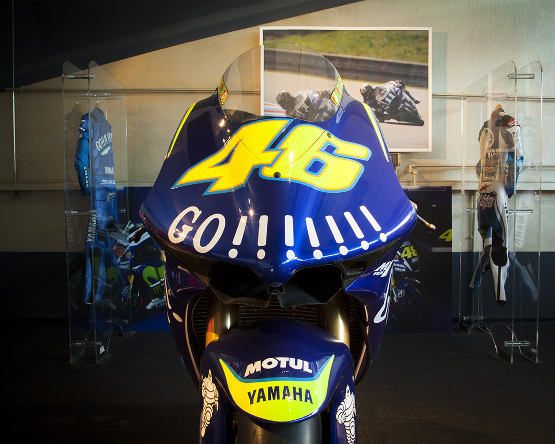 Muzzle of yamaha number 46 ridden by Valentino rossi, winning the 2004/2005 motogp world championship, the bike is part of the poggi collection