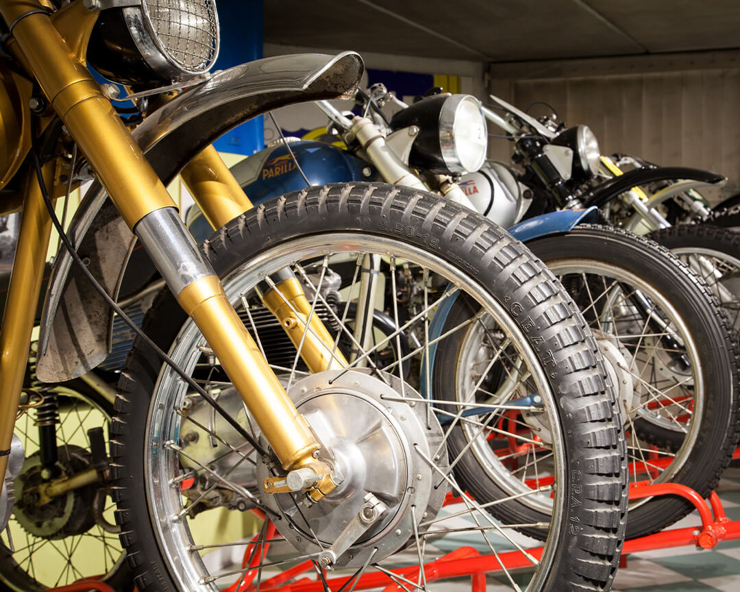 Front wheels of vintage motorcycles from the Parilla collection