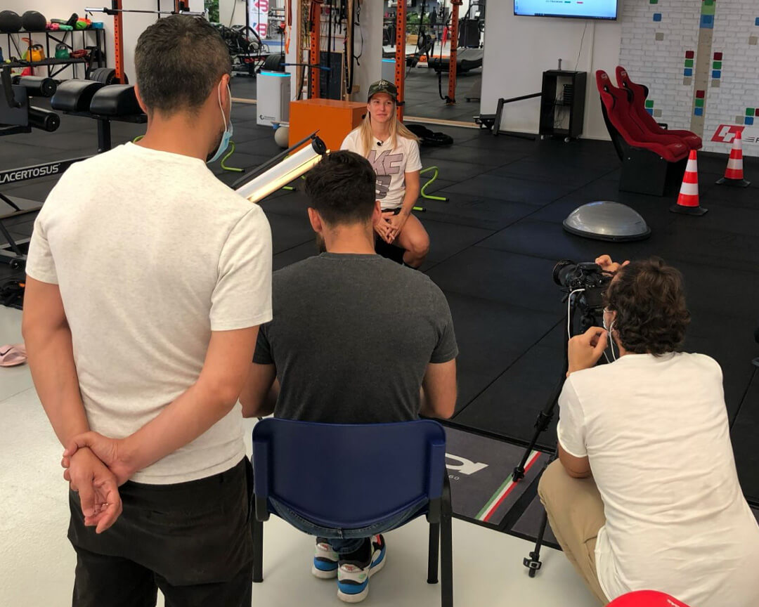Kiara fontanesi who is interviewed in a gym