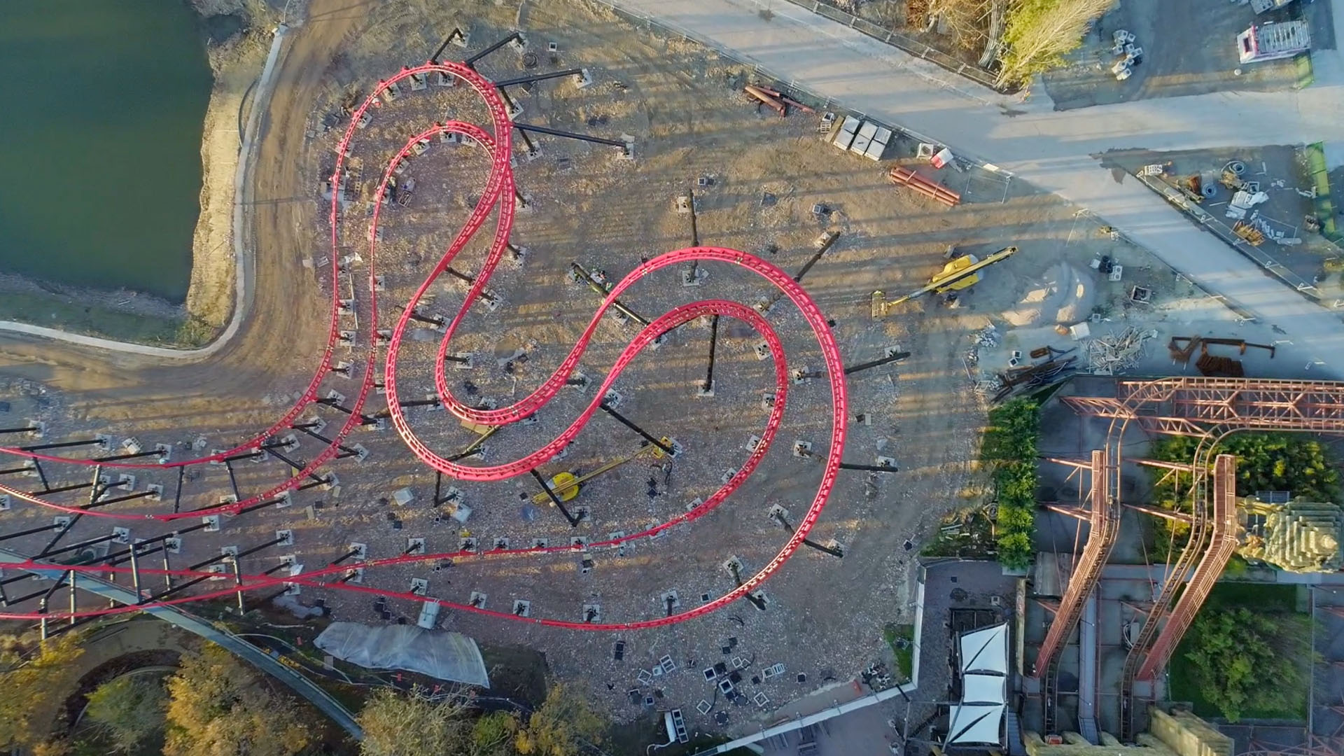 Veduta dall'alto dell'attrazione di Ducati a Mirabilandia