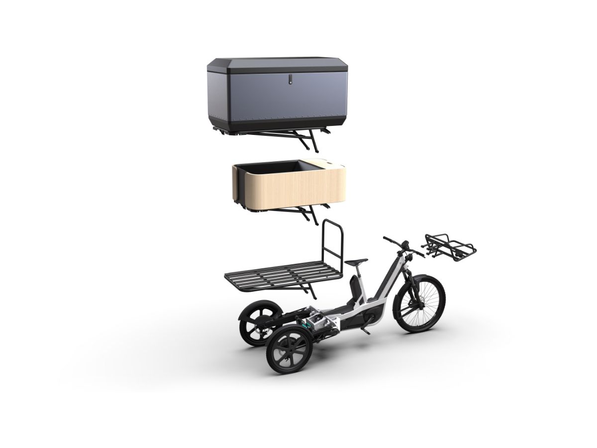 Prototipo di un mezzo a tre ruote.