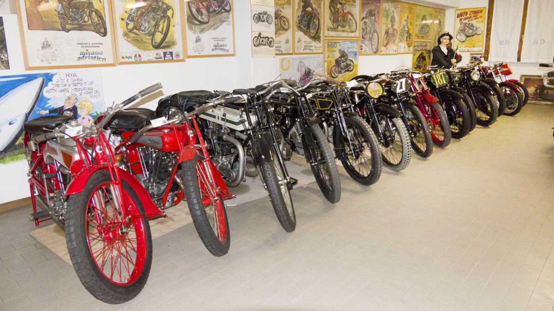 Moto d'epoca in mostra alla Fondazione MIMAS.