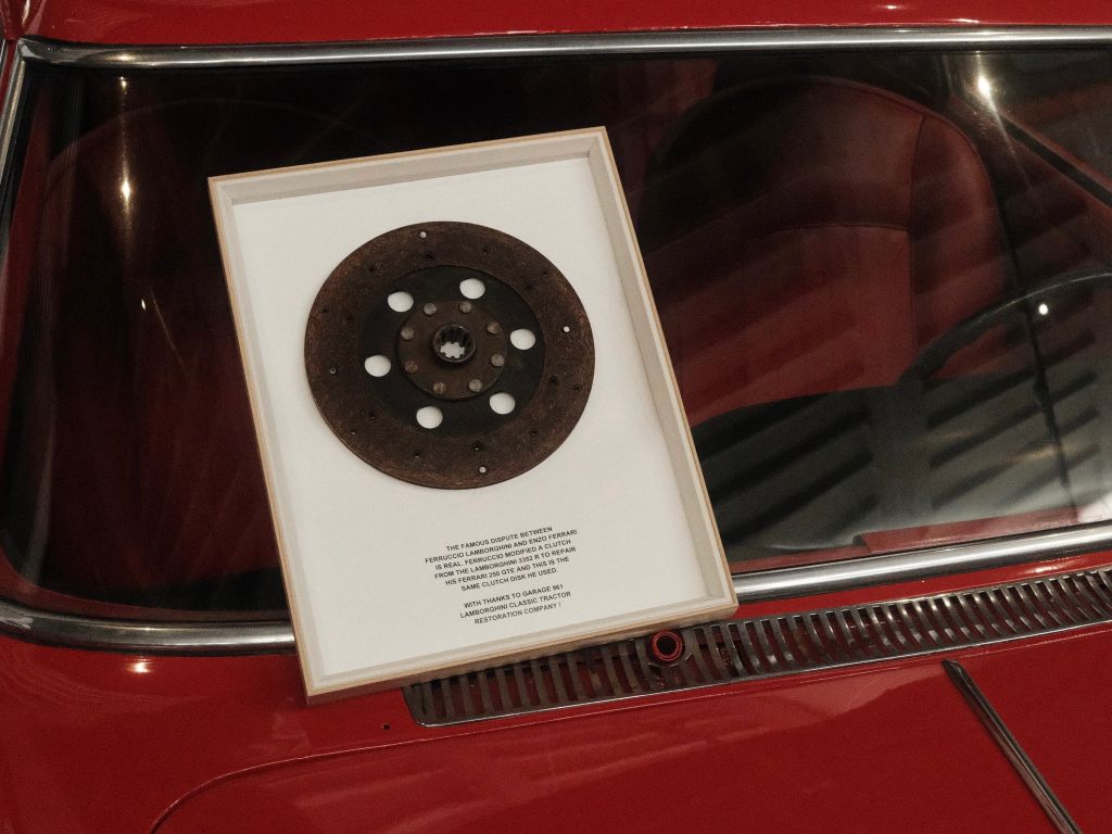 La celebre frizione della Ferrari di Ferruccio Lamborghini, da cui nacque il litigio con Enzo Ferrari.