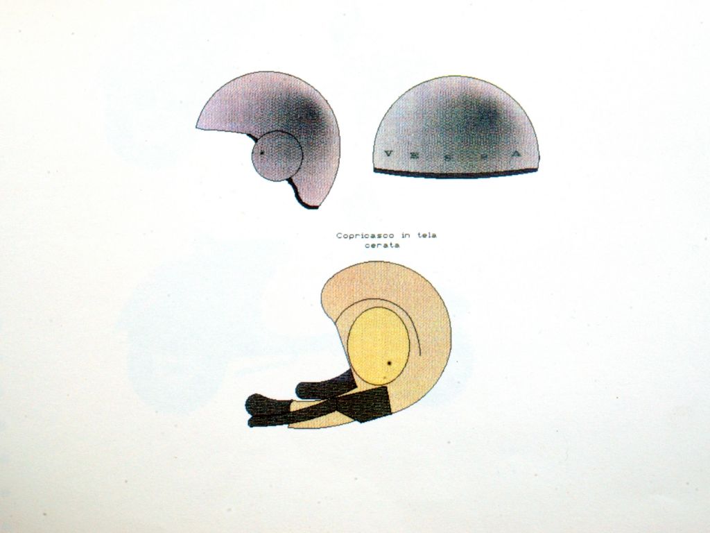 Progetto del casco di una Vespa di Massimo Osti.