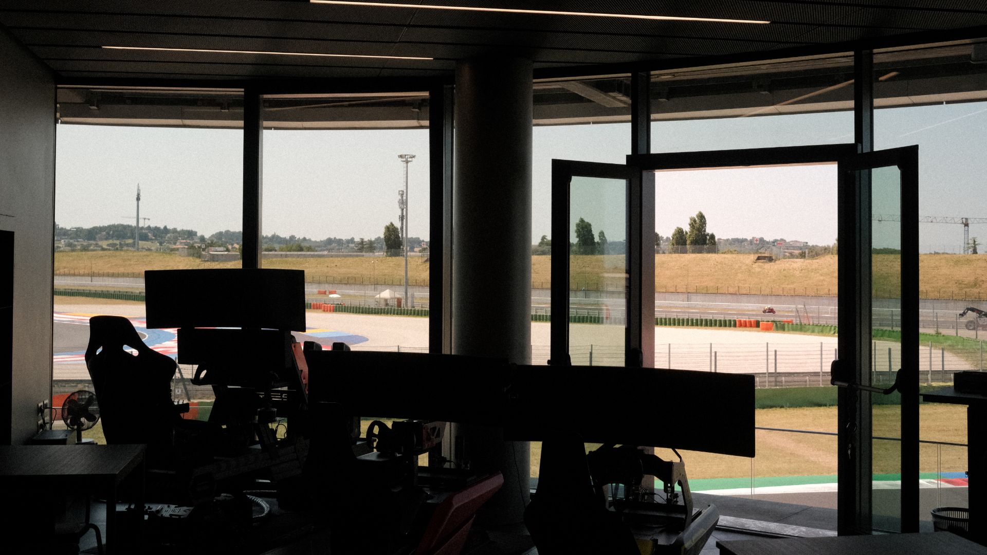 Postazioni di simulazione di guida al circuito di Misano.